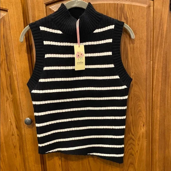 NWT Entro Black and White striped sleeveless sweater size small - Picture 1 of 5